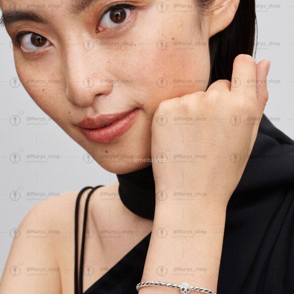 Pandora Textured Skull Mini Charm - Picture 5 of 6